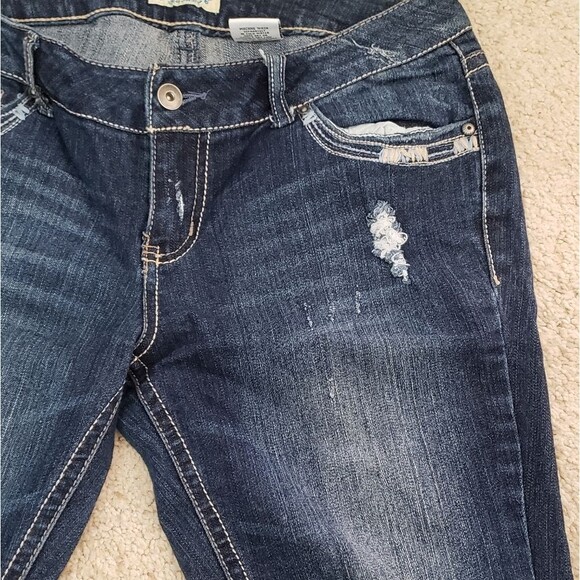 Paris Blues Distressed Capri's 11 - Picture 3 of 6